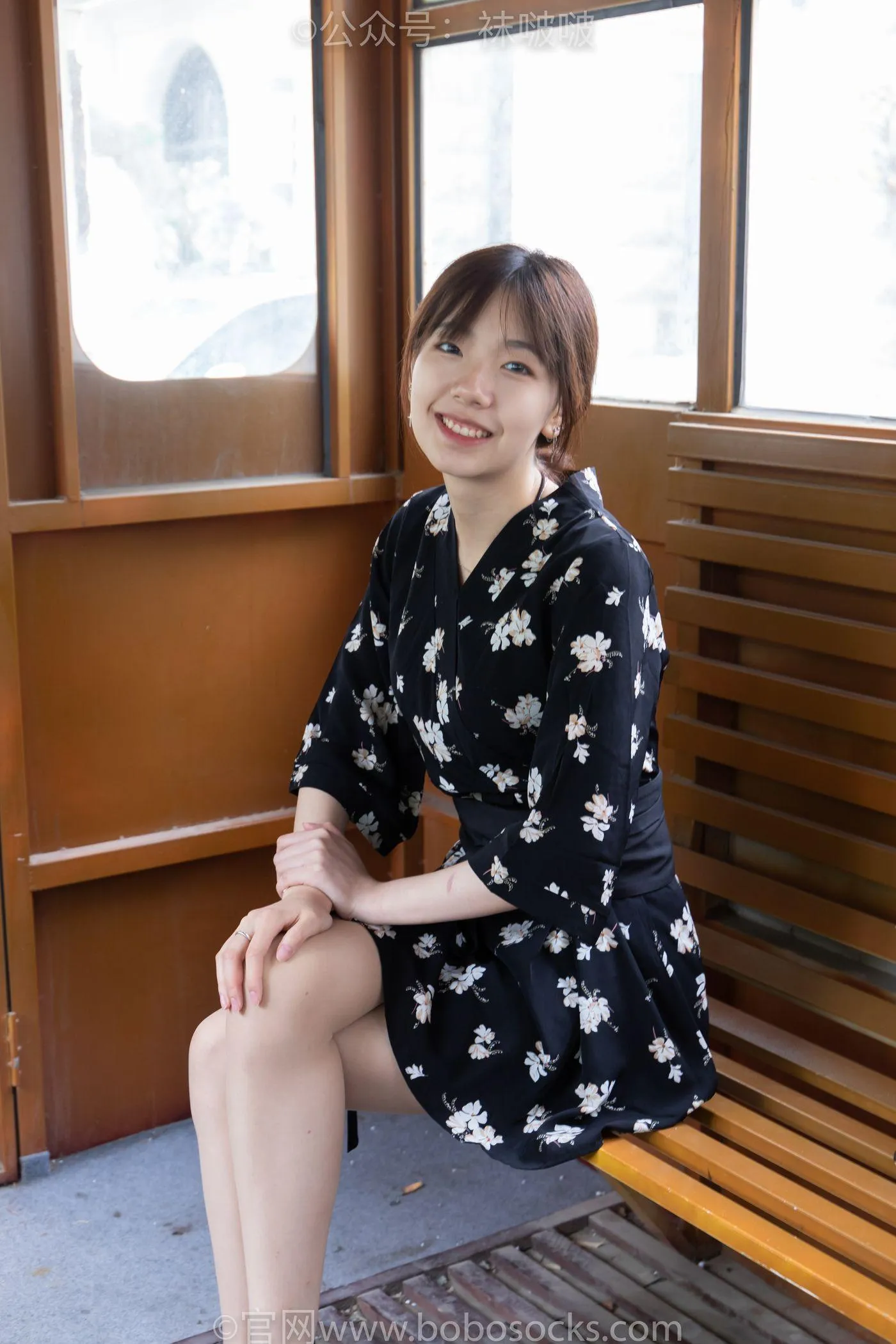 [BoBoSocks袜啵啵]NO.013 小甜豆-匡威帆布鞋、浅灰色短棉袜、肉丝 [132P]插图1